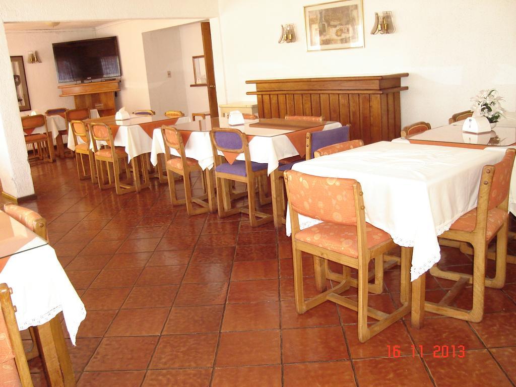 Hotel Alicante Чильян Экстерьер фото