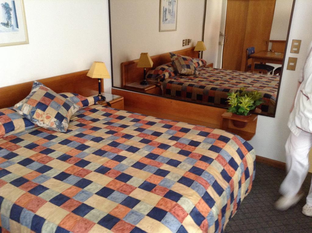 Hotel Alicante Чильян Номер фото