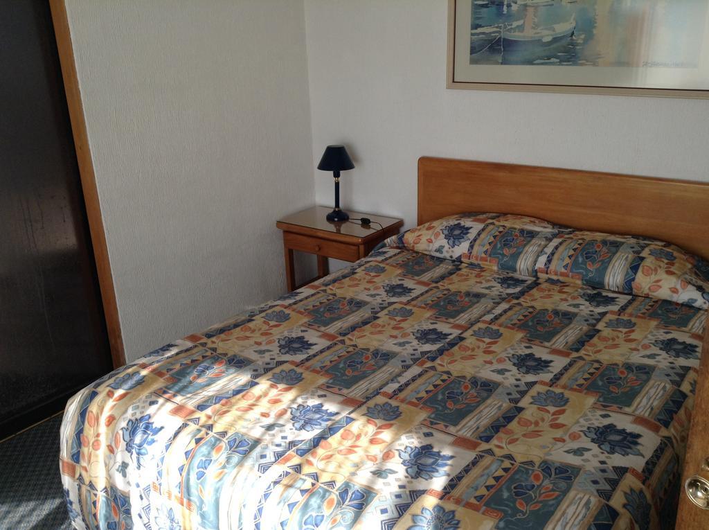 Hotel Alicante Чильян Номер фото