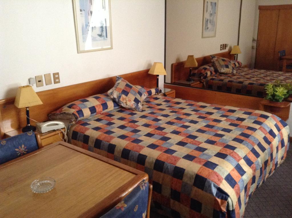 Hotel Alicante Чильян Номер фото